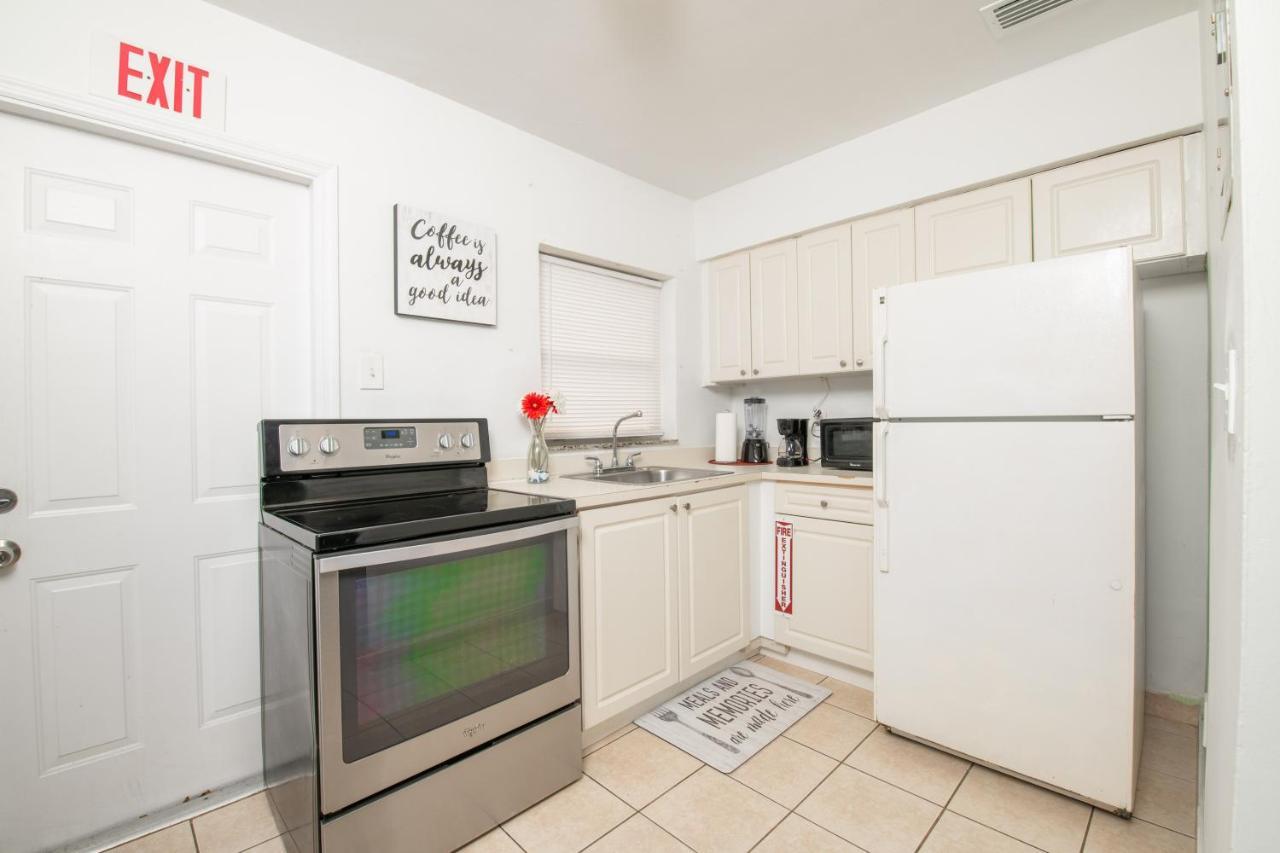 Hollywood Private Apartments Экстерьер фото